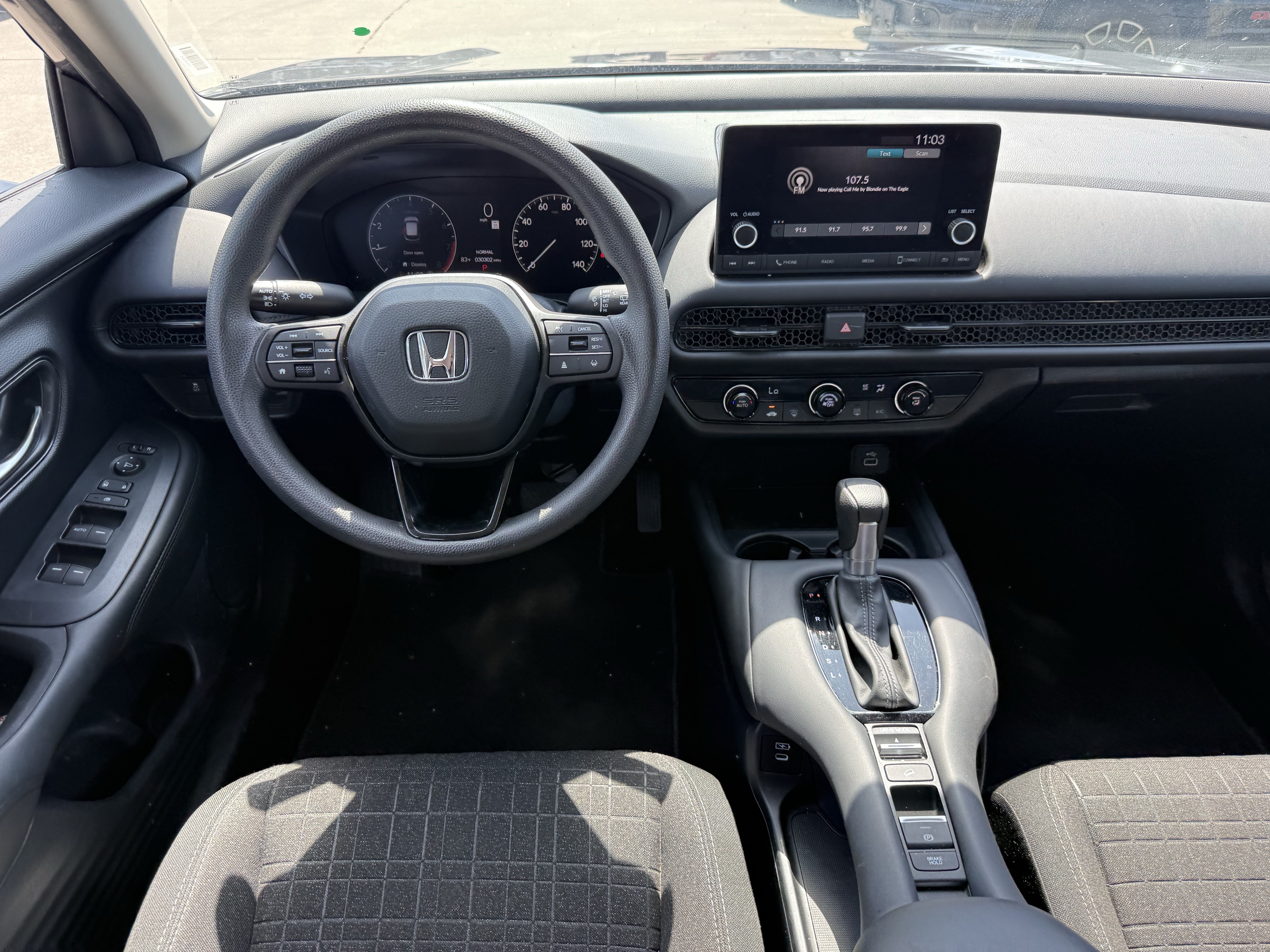 2025 Honda HR-V LX - Photo 13