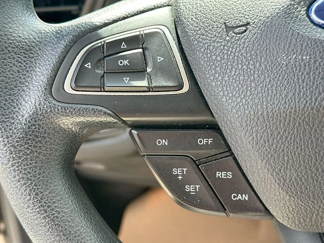 Used 2019 Black Ford SE image 43