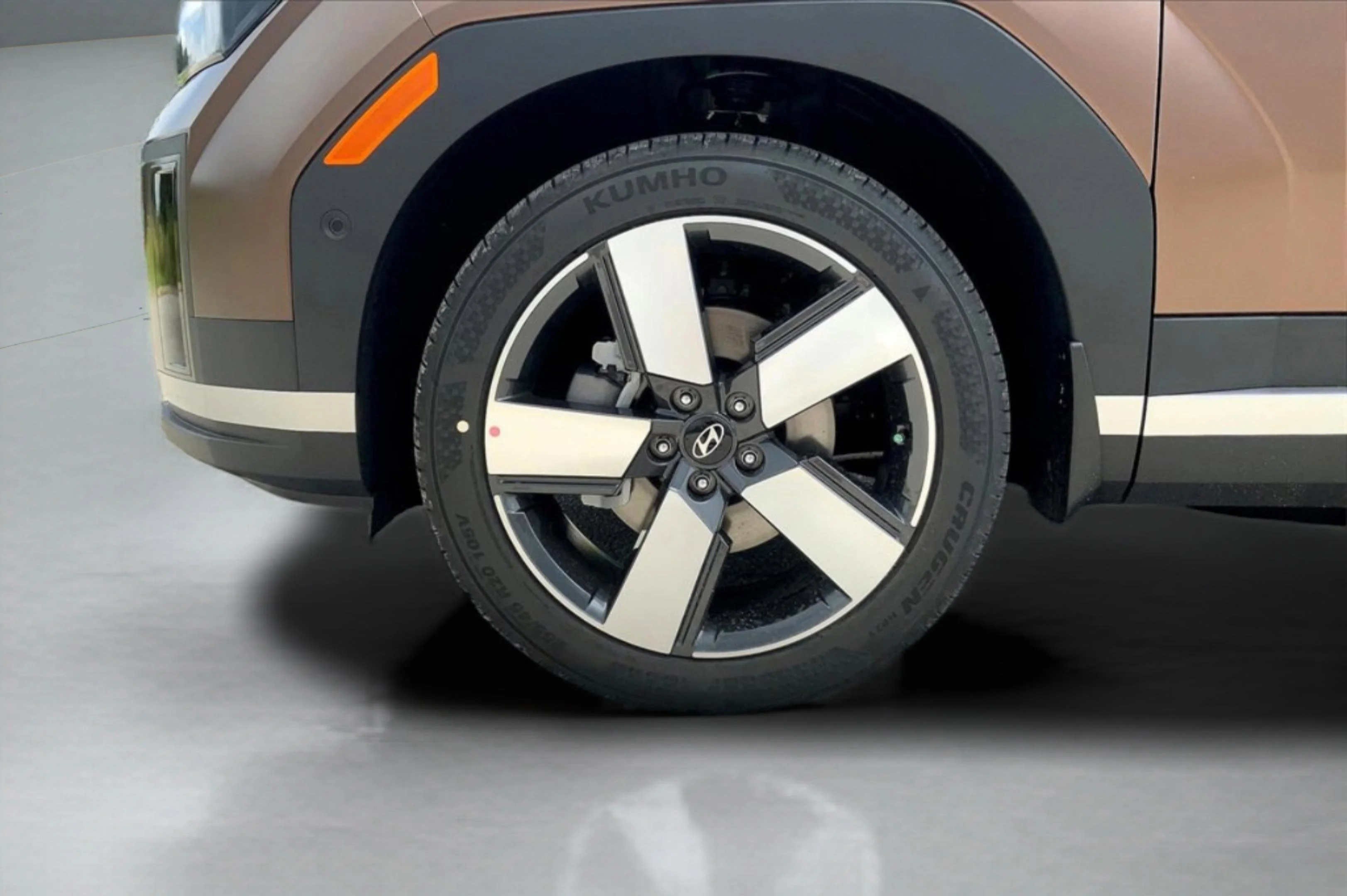 2026 Hyundai Santa Fe Limited - Photo 15