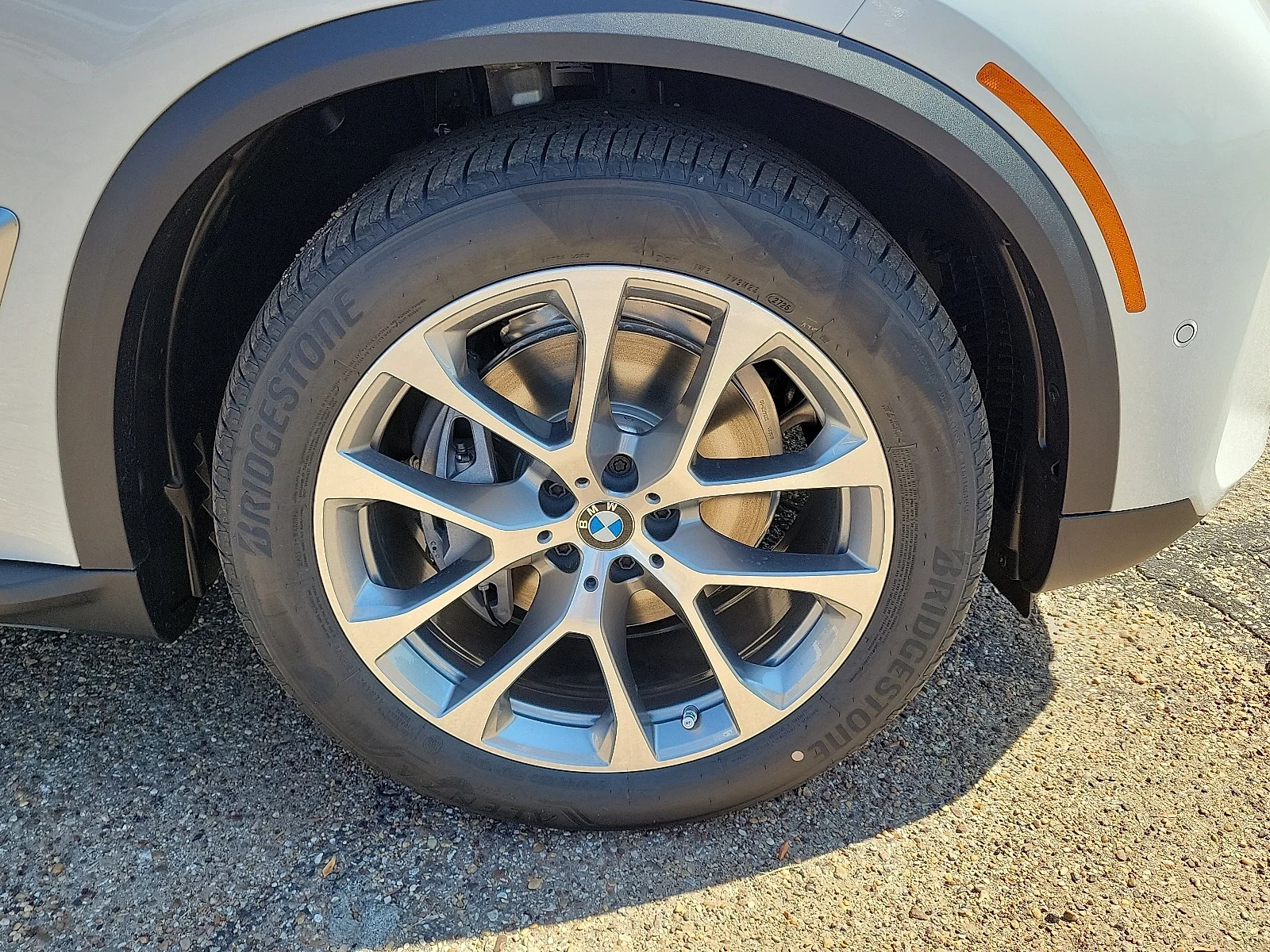 New 2026 Skyscraper Grey BMW xDrive40i All-Wheel Drive Sports Activity Vehicle image 7