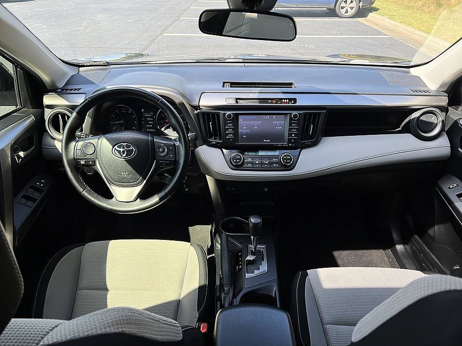 Used 2017 Magnetic Gray Metallic Toyota XLE image 17