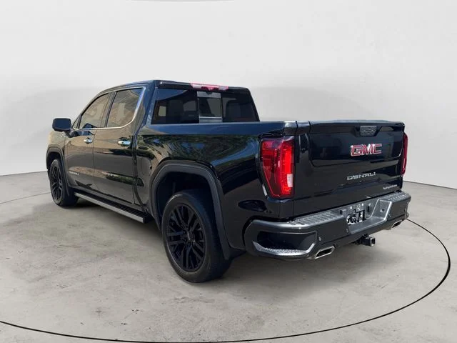 Used 2022 Black GMC Denali image 7