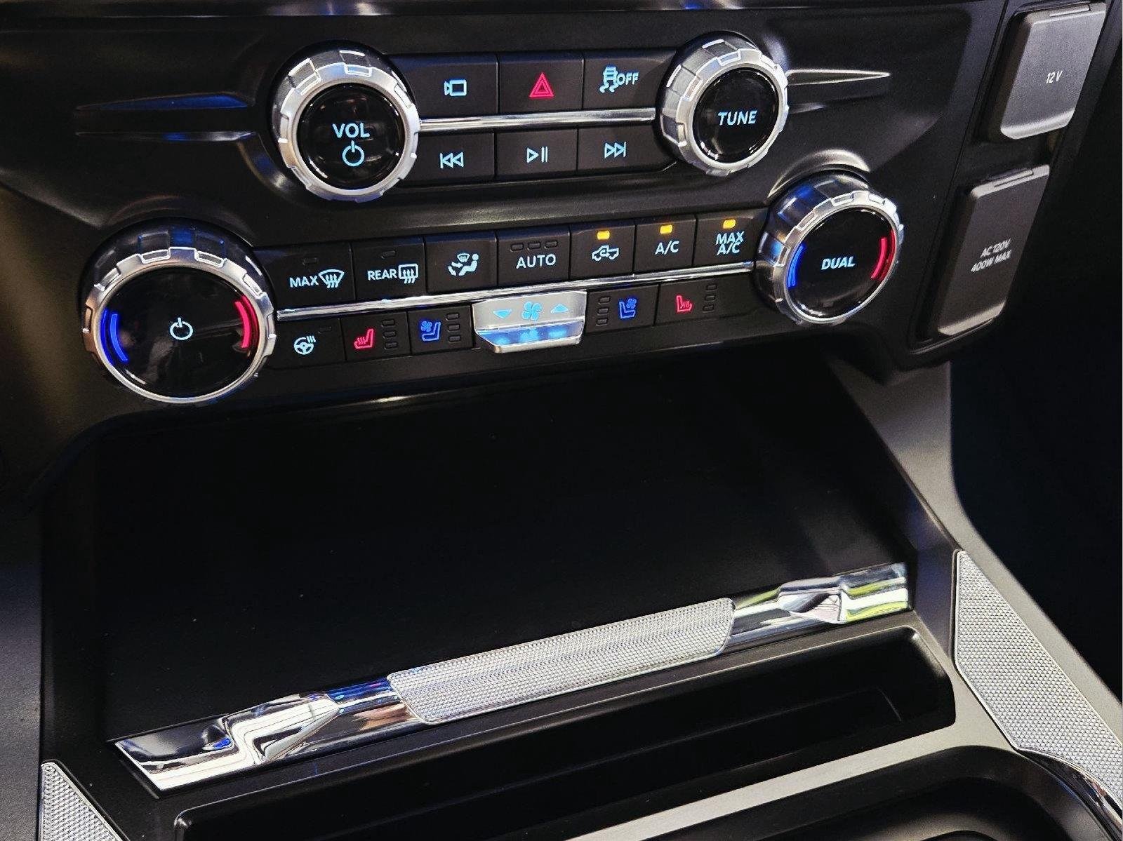 Used 2025 Oxford White Ford LARIAT image 42