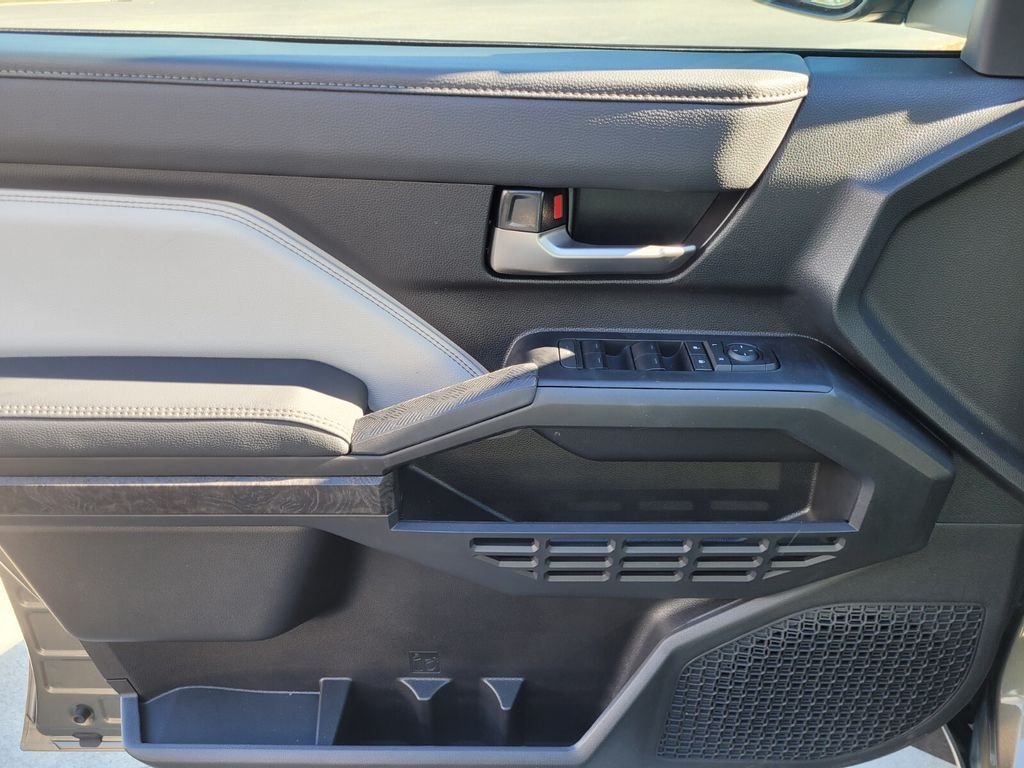 2025 Toyota Tacoma Limited - Photo 26