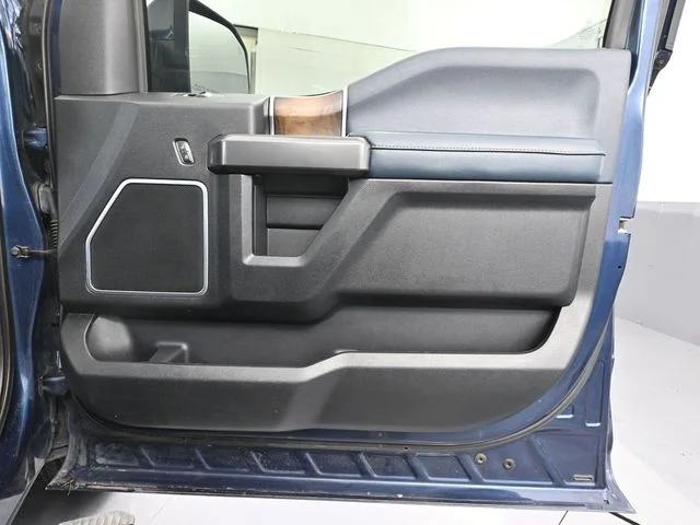 Used 2018 Blue Ford Limited image 45
