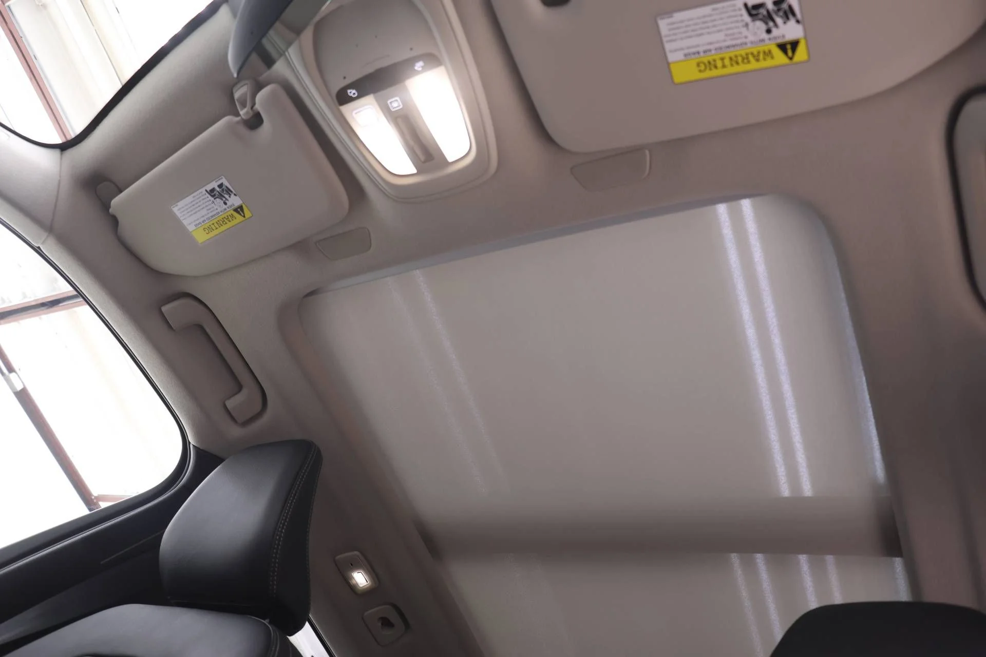 New 2026 Blue Volvo B5 Core image 16