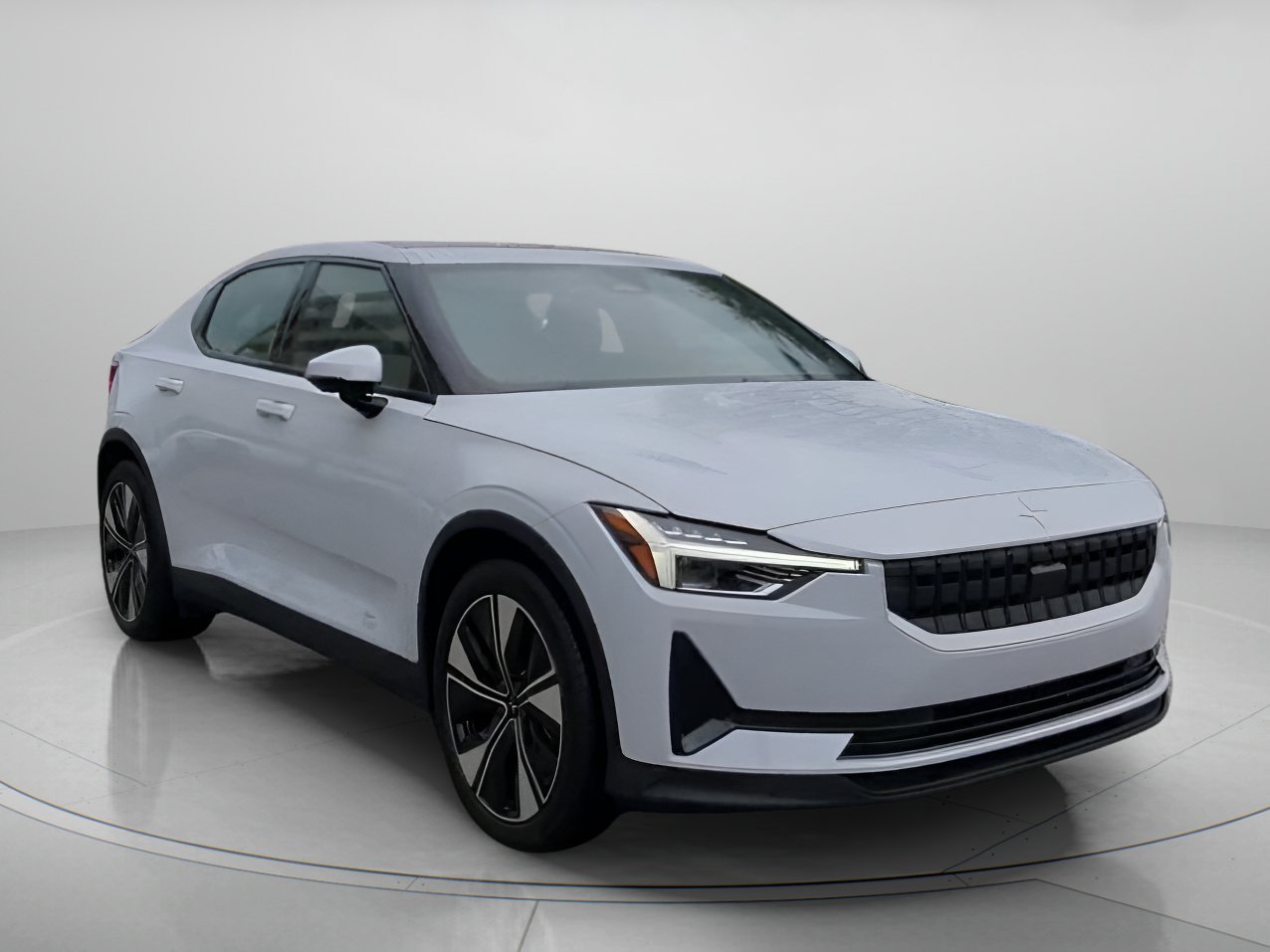 Used 2023 Magnesium Metallic Polestar Long Range Dual Motor image 2