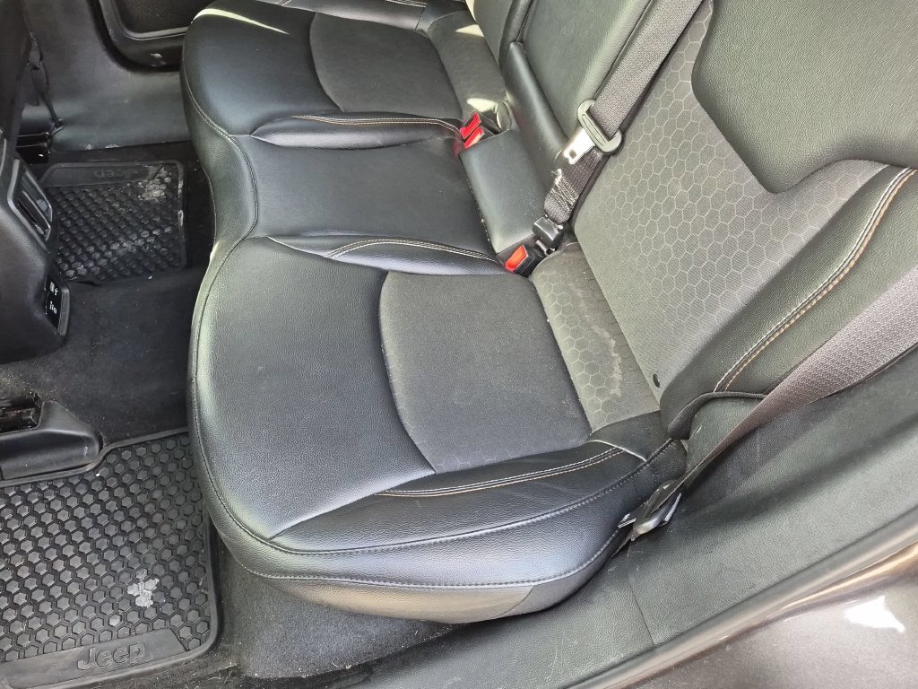 Used 2019 Gray Jeep Latitude image 19