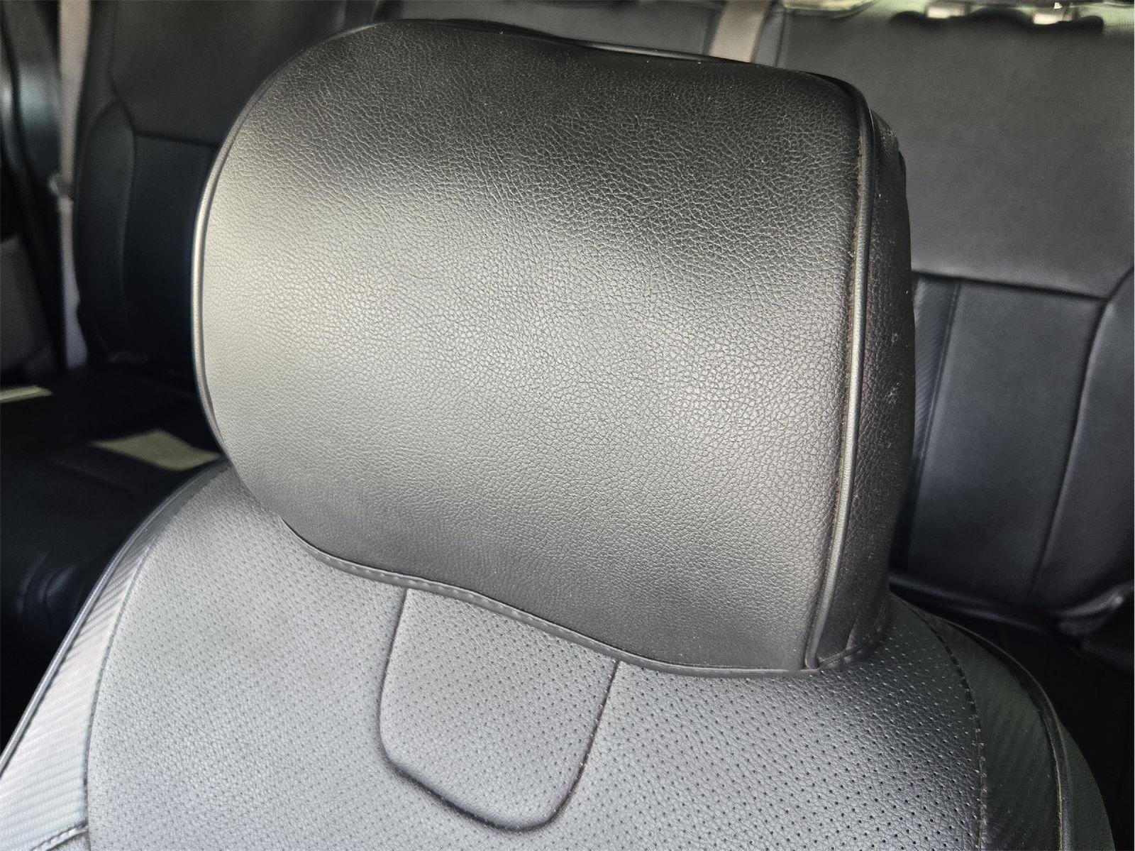 Used 2020 Iconic Silver Ford XLT image 21
