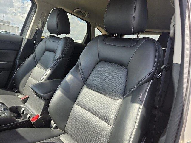 Used 2025 Platinum Quartz Metallic Mazda 2.5 S Select Package image 13