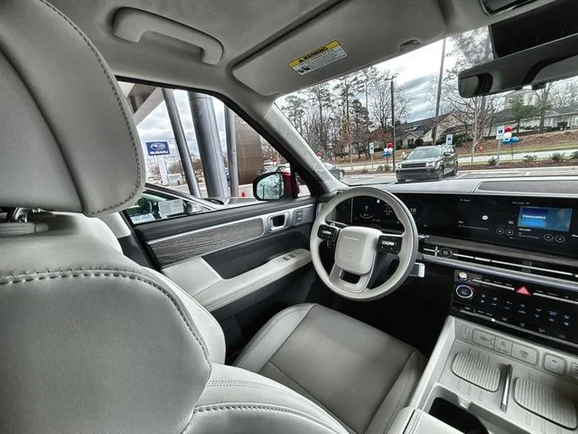Used 2025 Red Hyundai Calligraphy image 15
