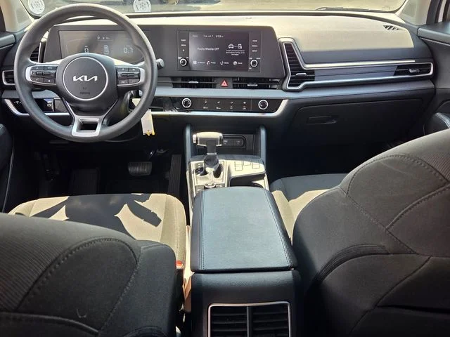Used 2025 White Kia LX image 13