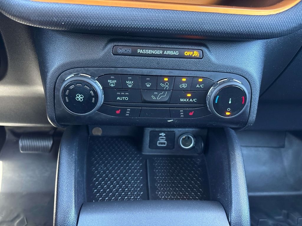 Used 2023 Black Ford Badlands image 24
