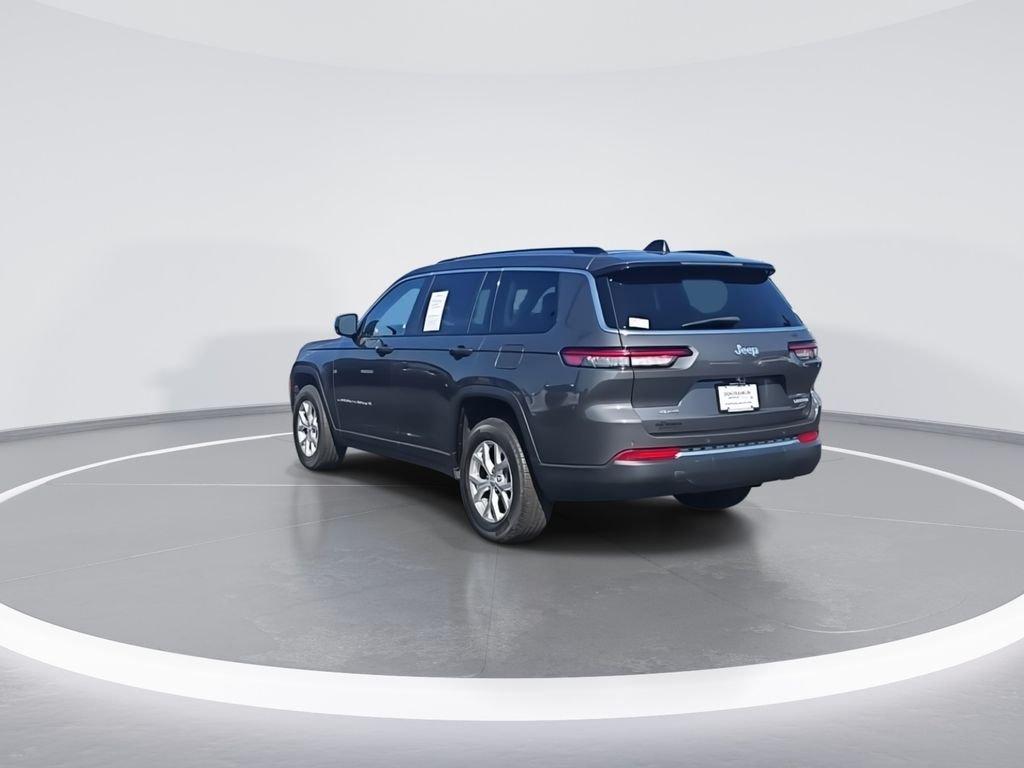 Used 2023 Gray Jeep Limited image 7