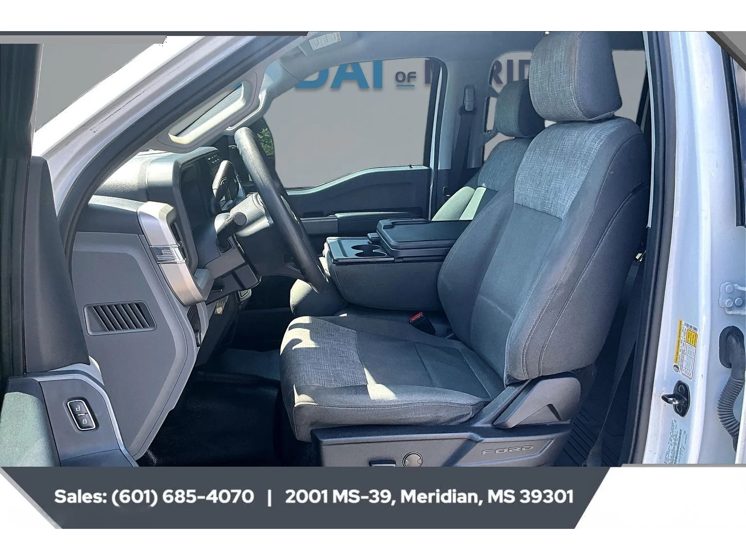 Used 2023 Oxford White Ford XLT image 18