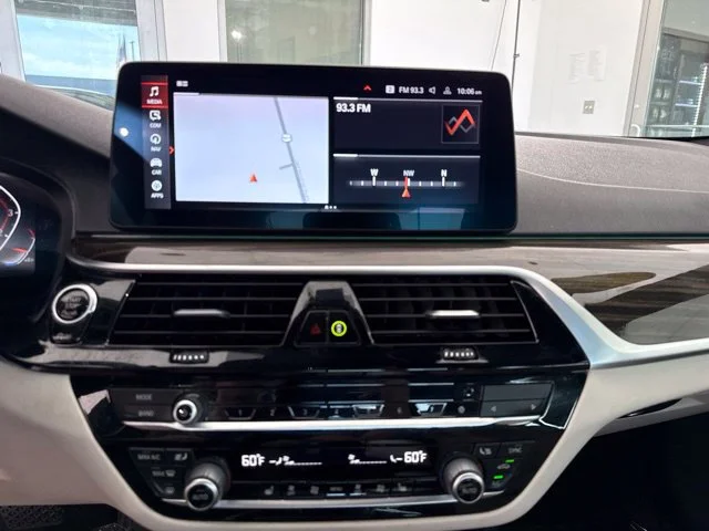 Used 2021 Gray BMW 530i xDrive image 26