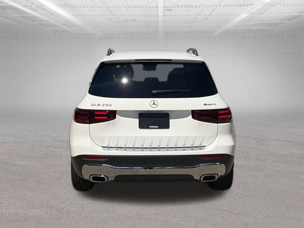 Used 2026 White Mercedes-Benz GLB 250 image 4