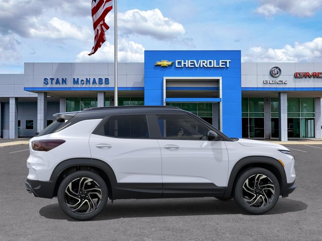 New 2026 Iridescent Pearl Tricoat Chevrolet RS image 5