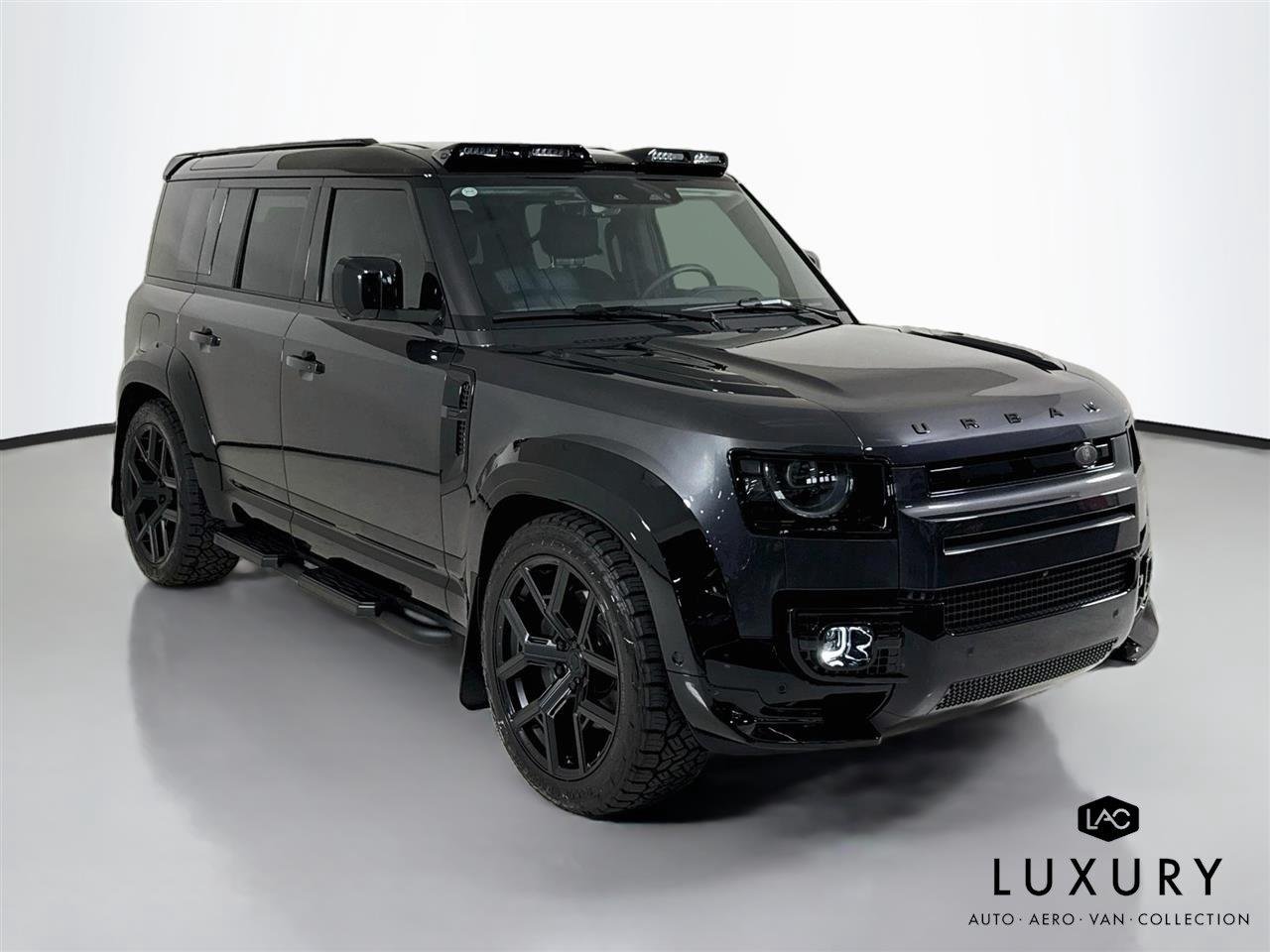2026 Land Rover Defender X-Dynamic SE