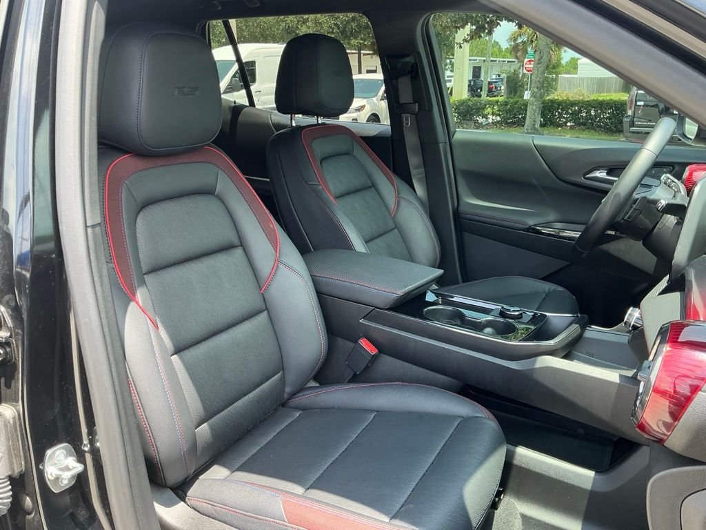 Used 2025 Black Chevrolet RS image 19