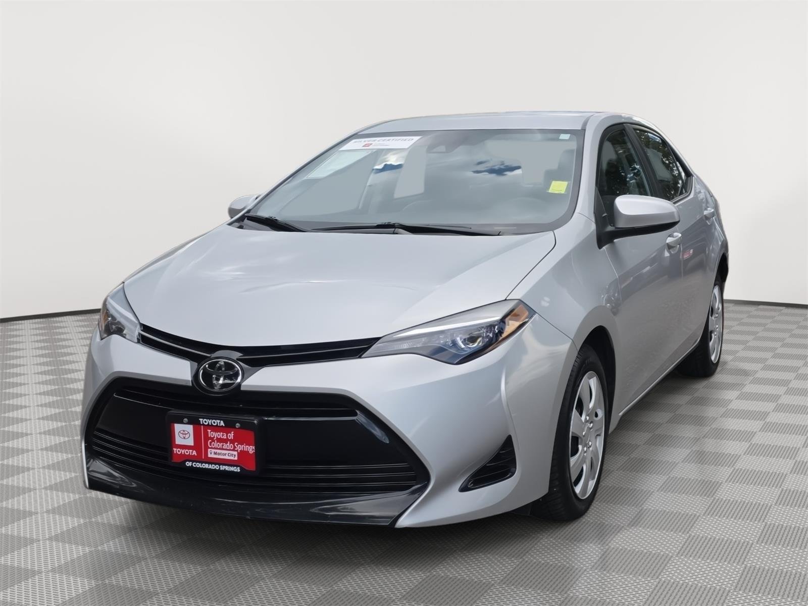 Certified Used 2017 Classic Silver Metallic Toyota LE image 4