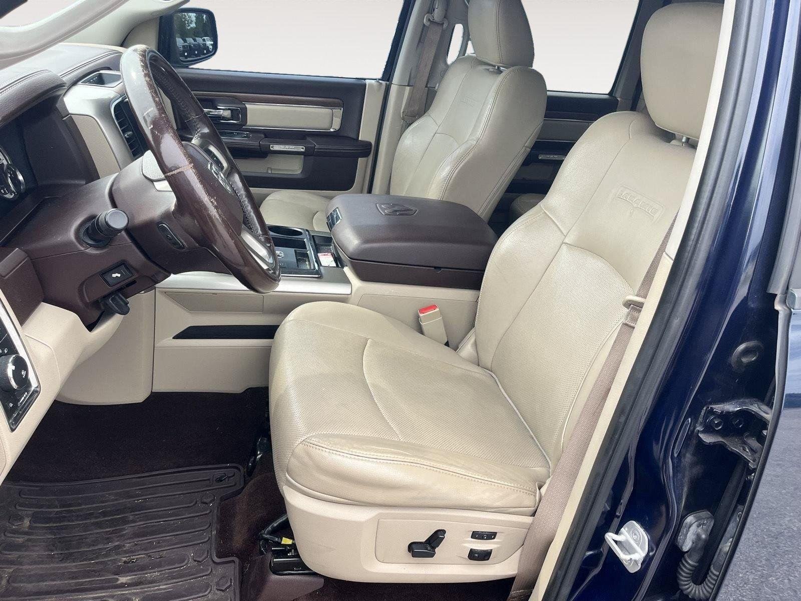 Used 2013 True Blue Pearl Ram Laramie image 12