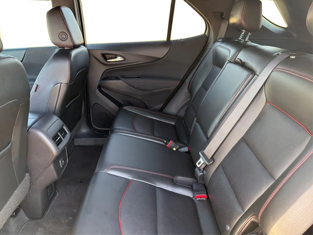Used 2022 Iridescent Pearl Tricoat Chevrolet RS image 11
