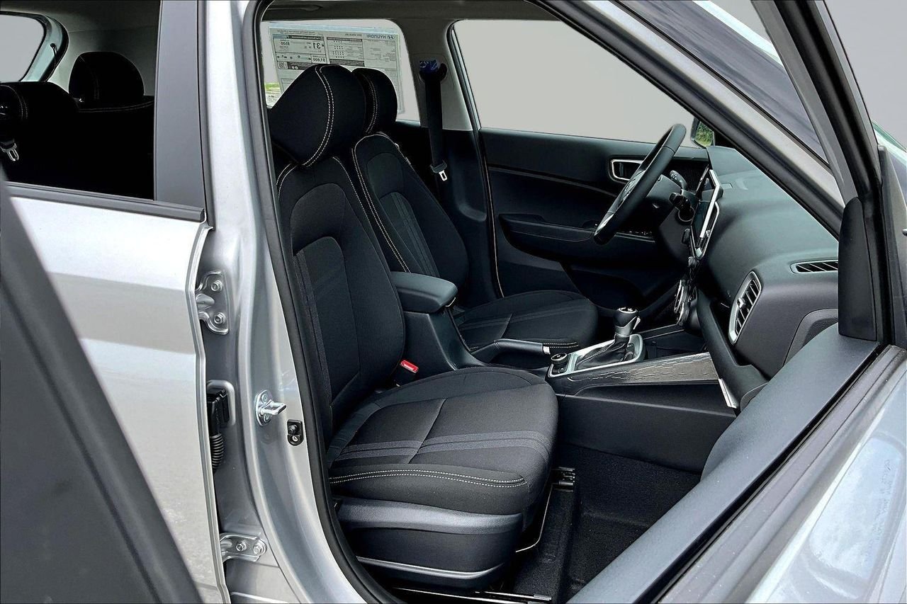 New 2026 Silver Hyundai SEL image 30
