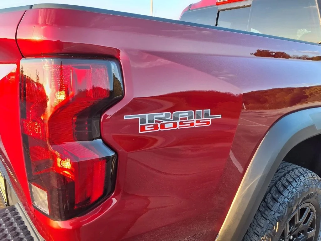 Used 2026 Red Chevrolet Trail Boss image 10