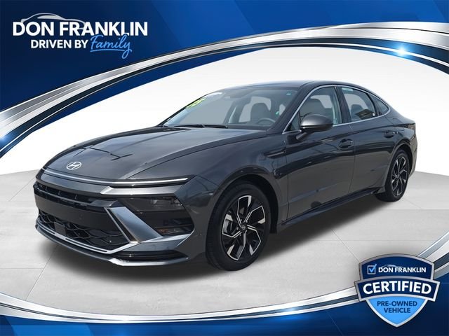 Used 2025 Gray Hyundai SEL image 1