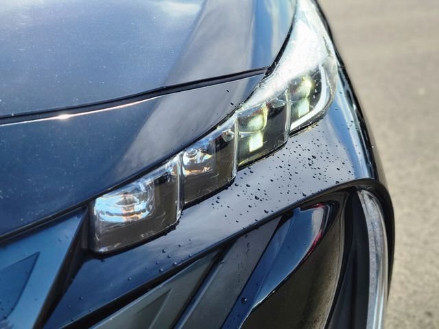 Used 2021 Black Toyota XLE image 9