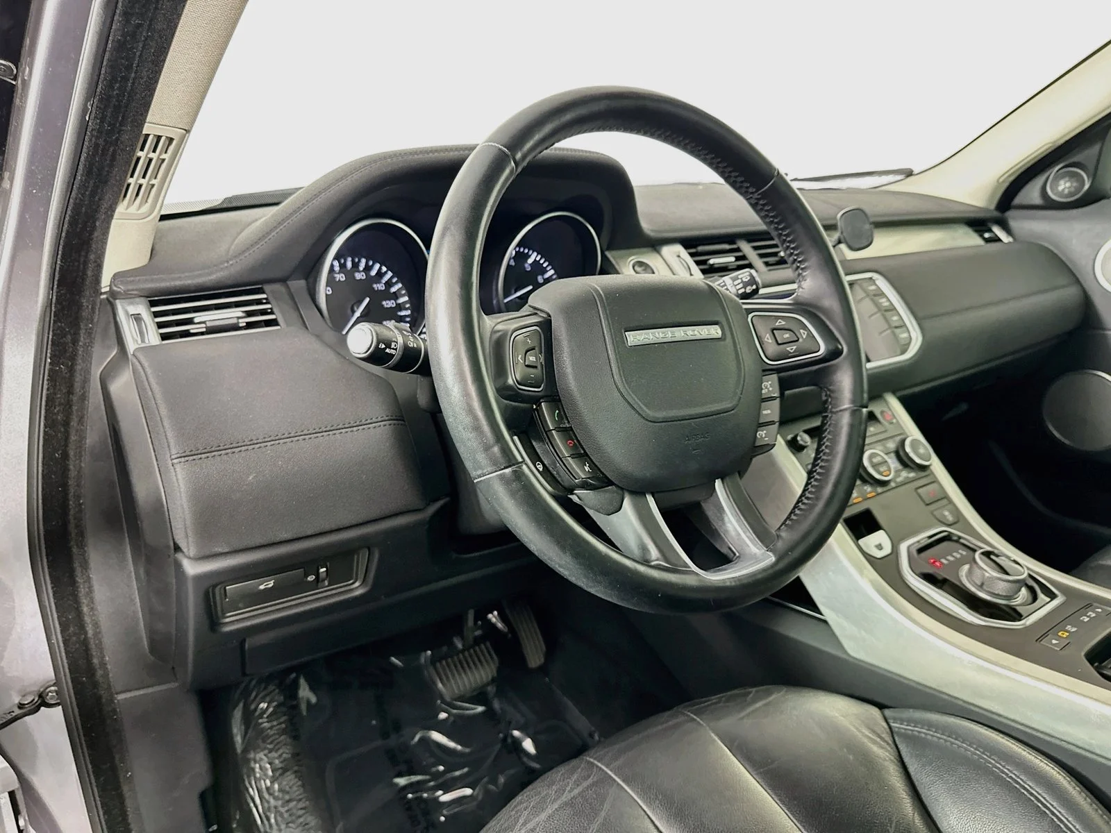 Used 2013 Gray Land Rover Pure image 10