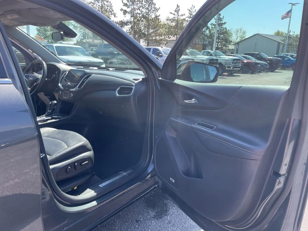 Used 2019 Gray Chevrolet Premier image 42