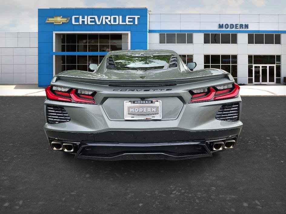 Used 2022 Hypersonic Gray Metallic Chevrolet 2LT image 4