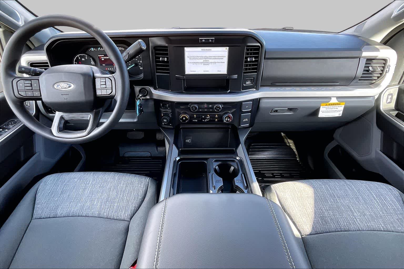 New 2026 Z1/OXFORD WHITE Ford XLT image 5