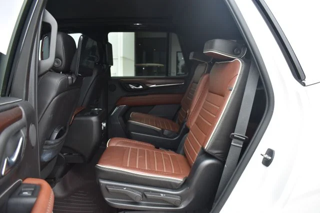 Used 2023 White GMC Denali Ultimate image 15