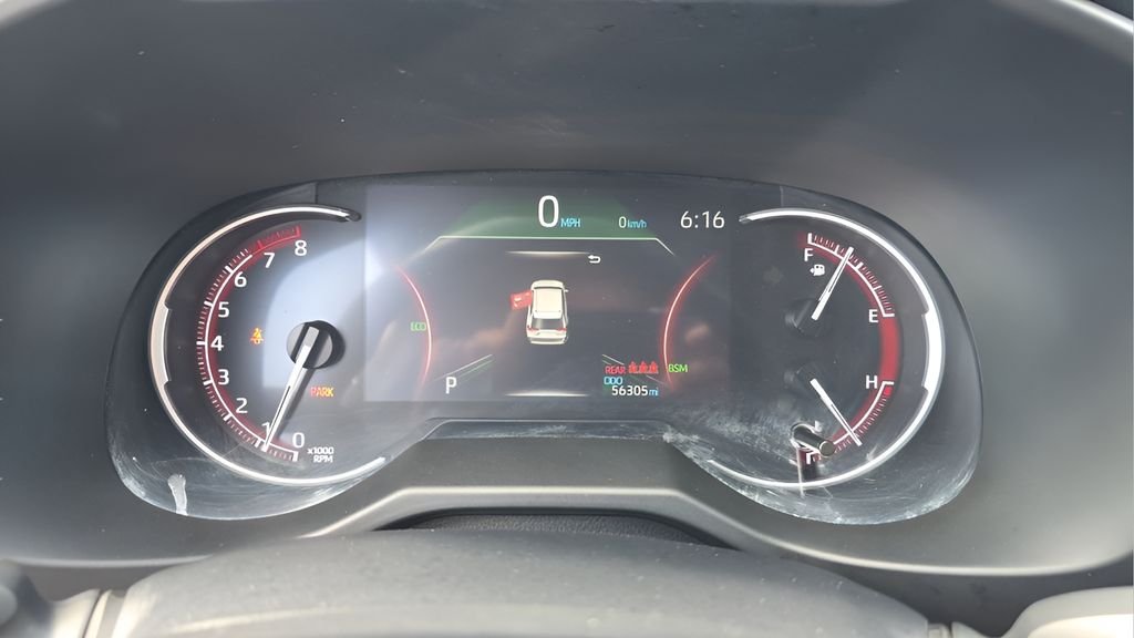 Used 2024 White Toyota XLE image 22