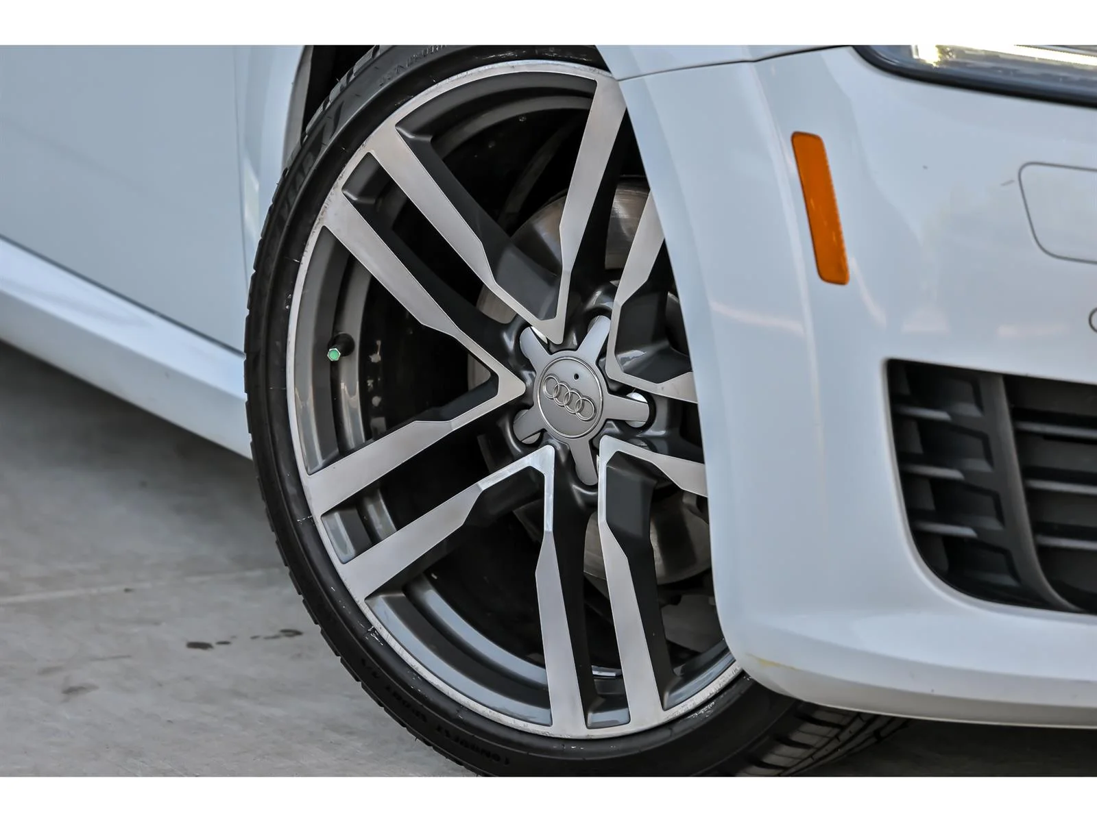 Used 2016 White Audi 2.0T quattro image 3