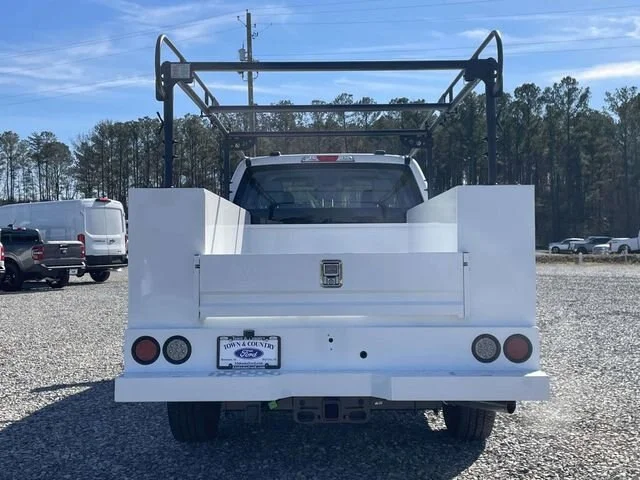 New 2026 Oxford White Ford XL image 16