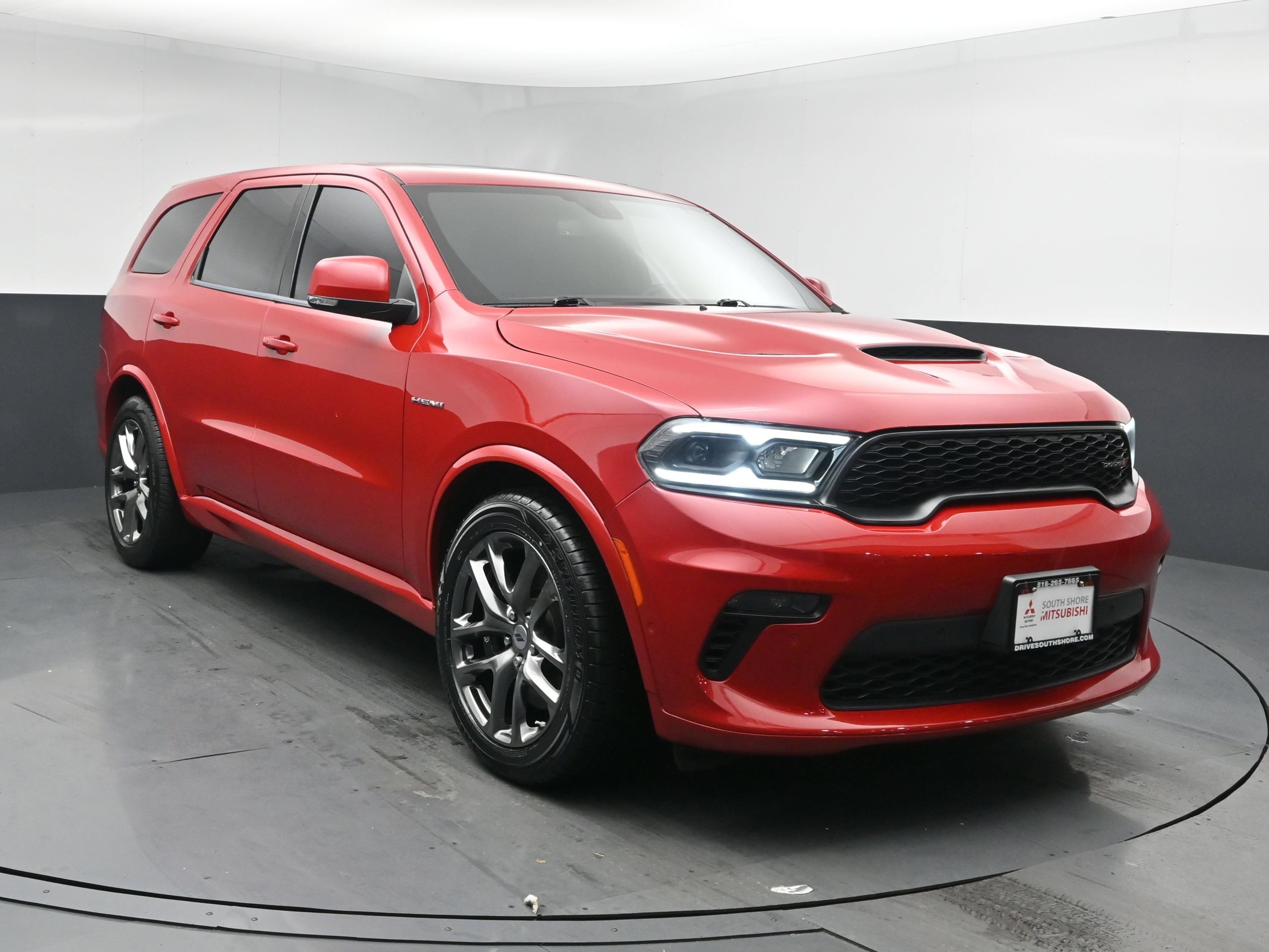 Used 2022 Redline 2 Coat Pearl Dodge R/T image 2