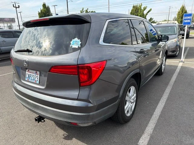 Used 2016 Modern Steel Metallic Honda LX image 7