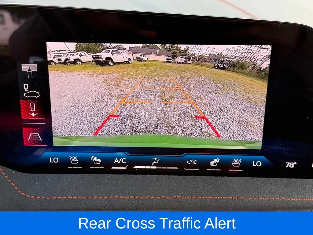 Used 2026 Green Chevrolet Stingray image 33