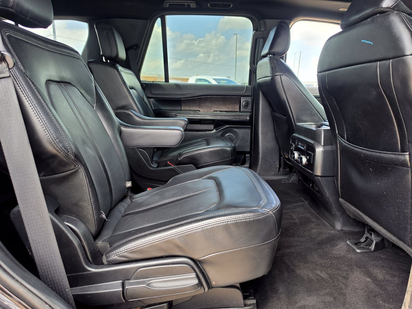 Used 2021 Black Ford Limited image 27
