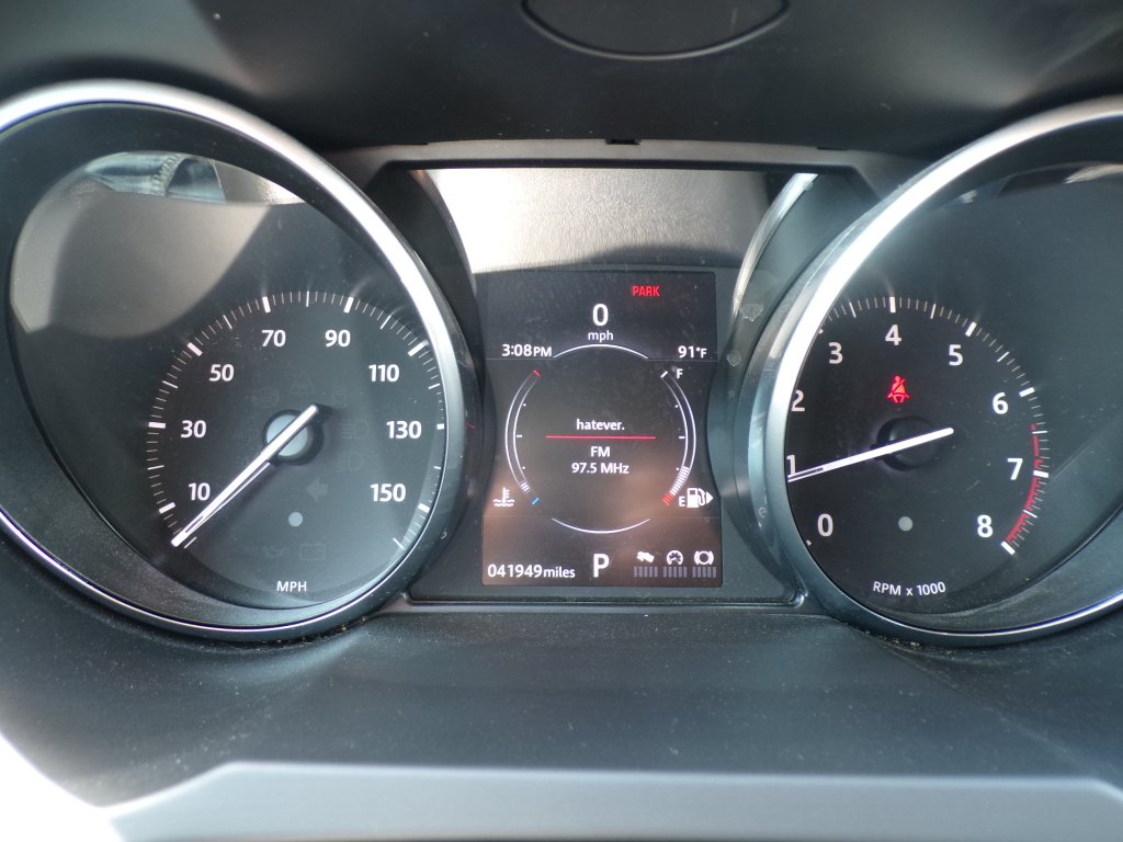 Used 2018 Fuji White Land Rover SE image 21