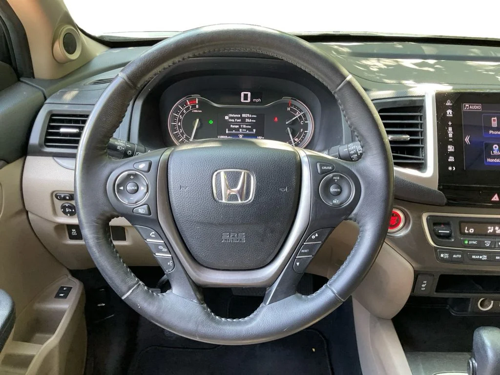 Used 2017 White Honda EX-L image 17