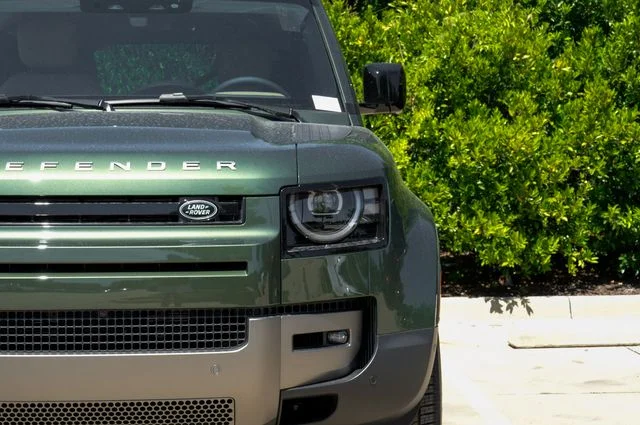 New 2026 Green Land Rover S image 54