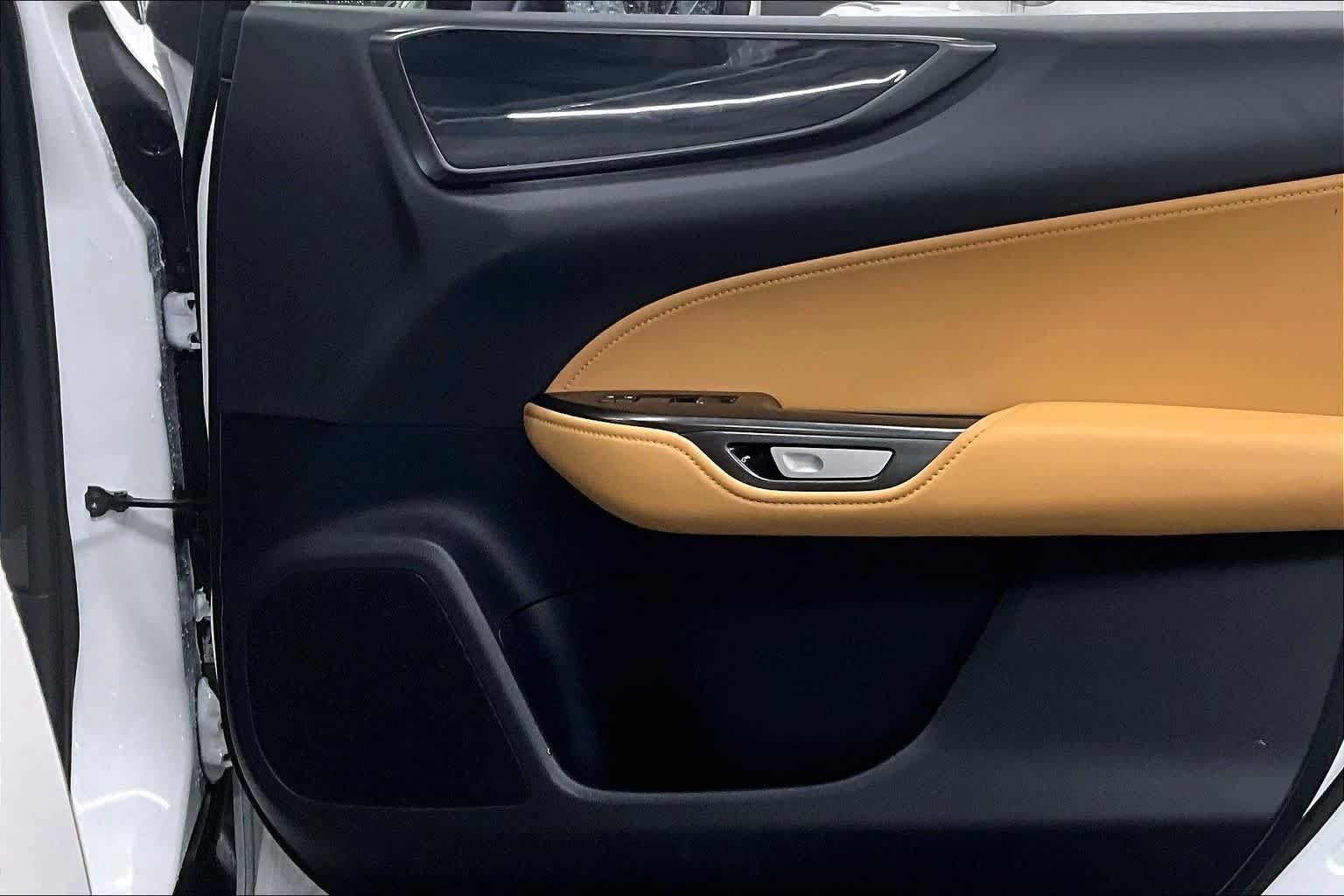 2025 Lexus NX Hybrid 350h - Photo 22