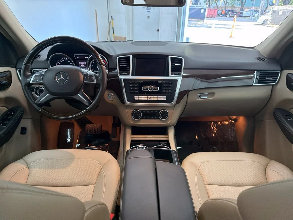 Used 2013 Black Mercedes-Benz ML 350 image 26