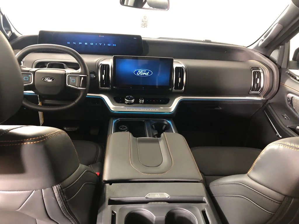 New 2026 Glacier Gray Metallic Tri-Coat Ford Tremor® image 5