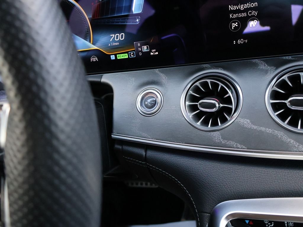 Used 2022 Cirrus Silver Metallic Mercedes-Benz Base image 31